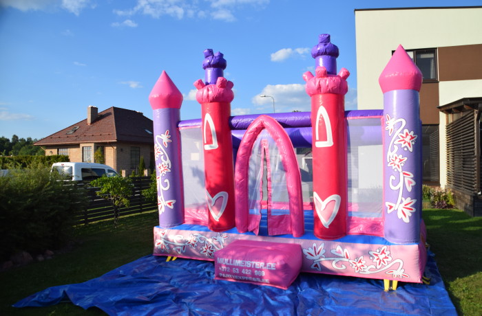 Розовый замок / батут для маленьких принцесси рыцарей / 4LX3WX3H/2-5лет 80.-